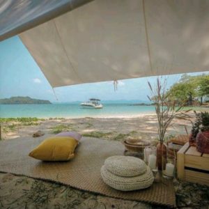 Competitor Entry (Glamping)